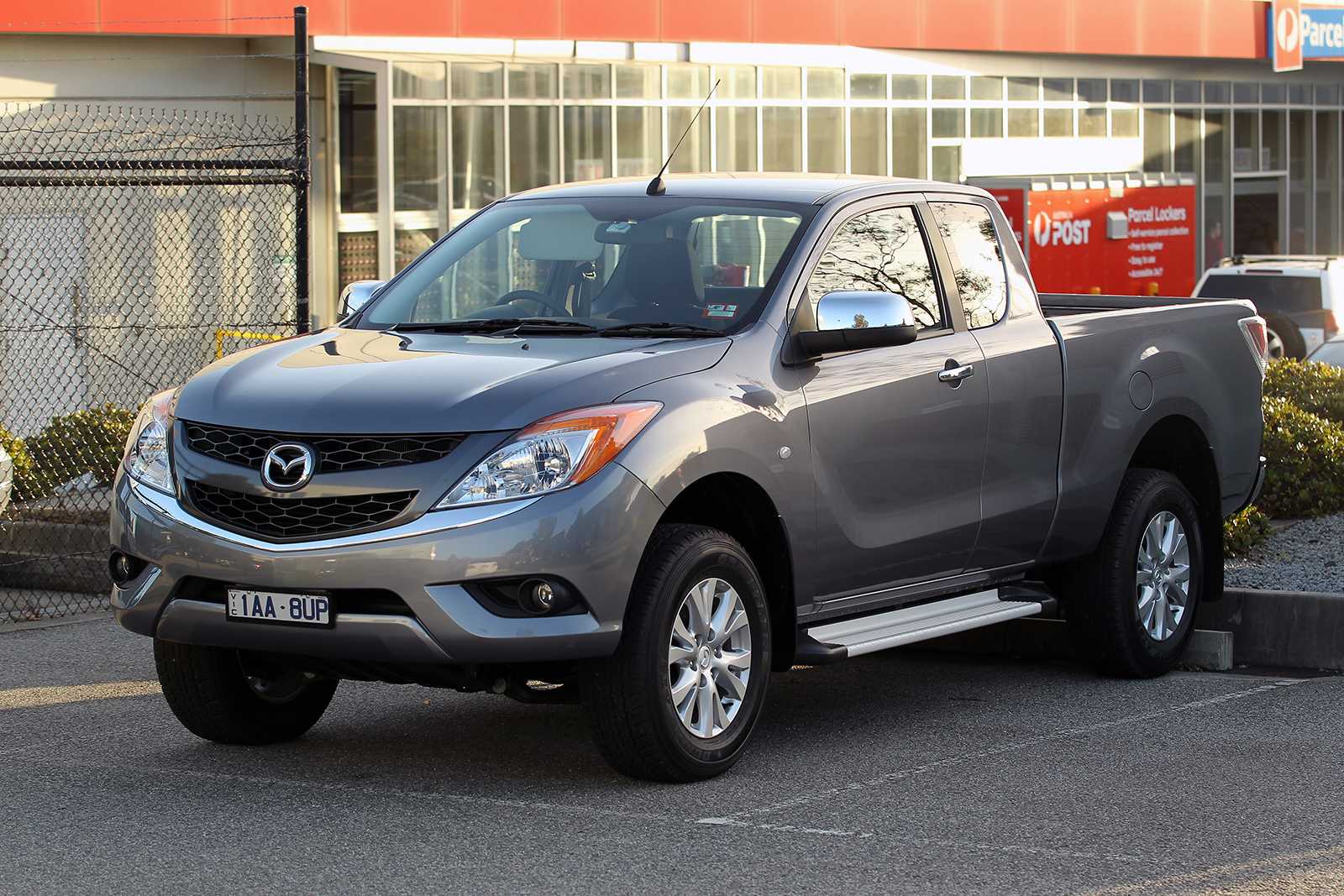 Isuzu d-max vs. mazda bt-50