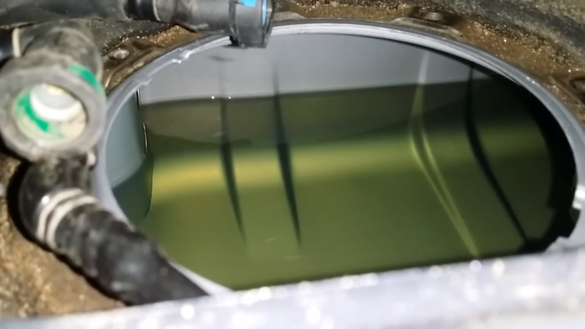 Как удалить воду из бензобака, признаки наличия воды в топливе, дизельный и бензиновый двигателя