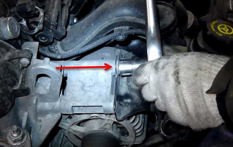 Снятие и установка генератора ford focus 2 2005-2008