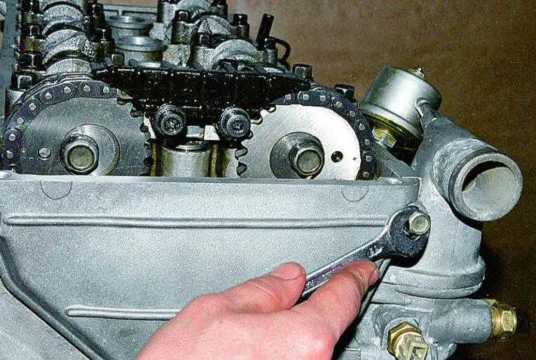 Как снять переднюю крышку двигателя змз 405