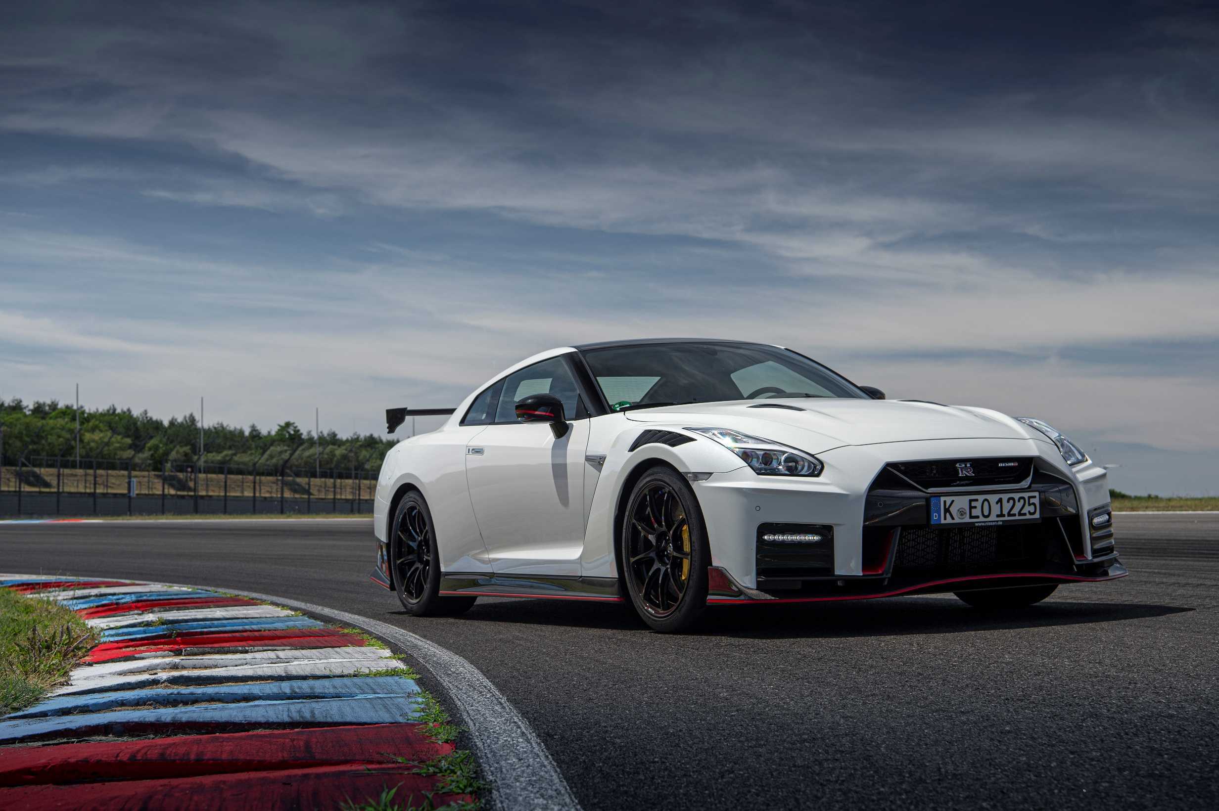 New 2023 nissan gtr expert review | nissan model