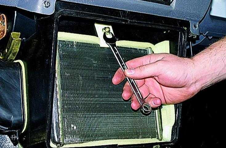 Как снять радиатор печки газель бизнес видео