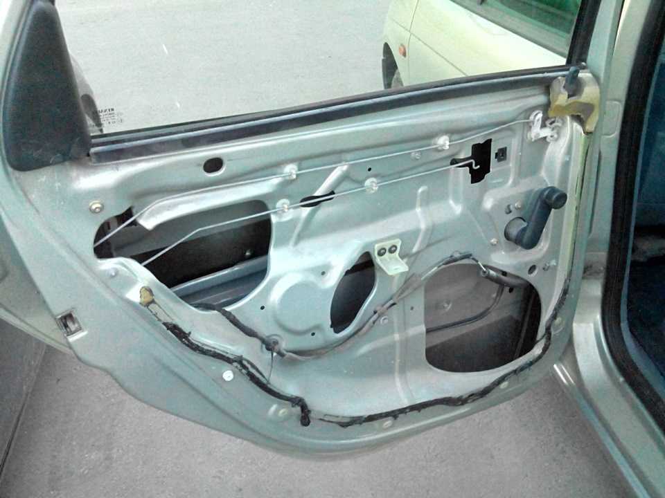 Особенности ремонта замка водительской двери автомобиля ford focus 2