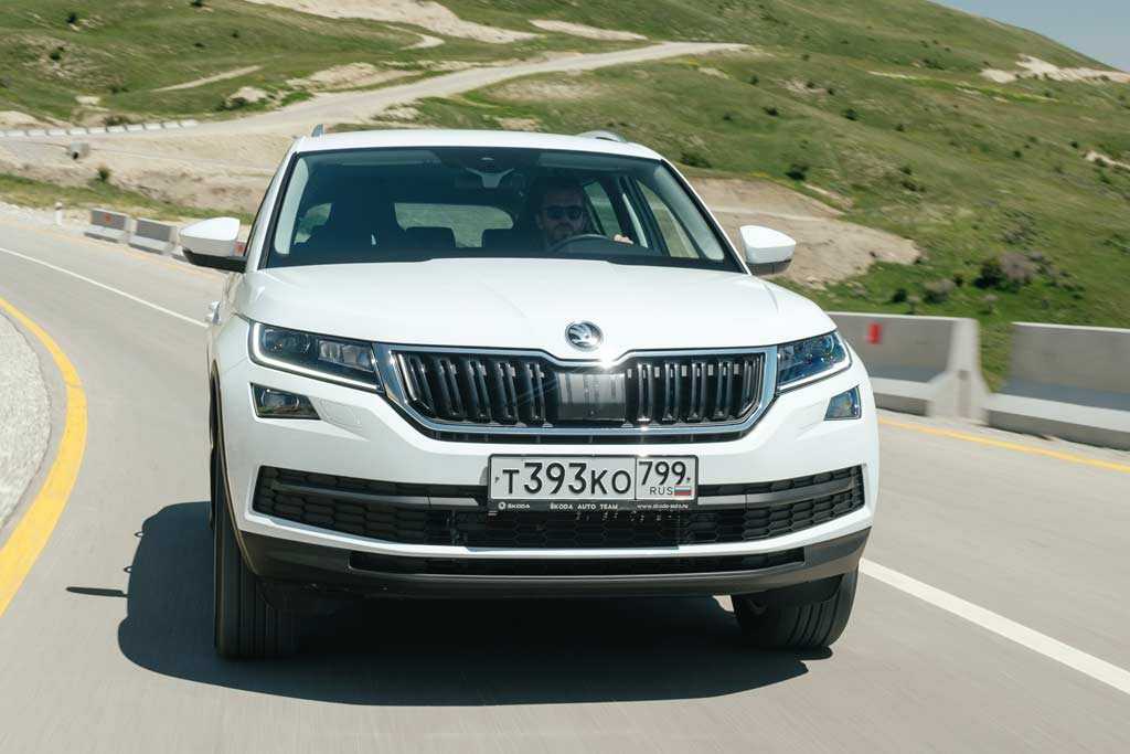 Skoda kodiaq характеристики, двигатели, рестайлинг и комплектации