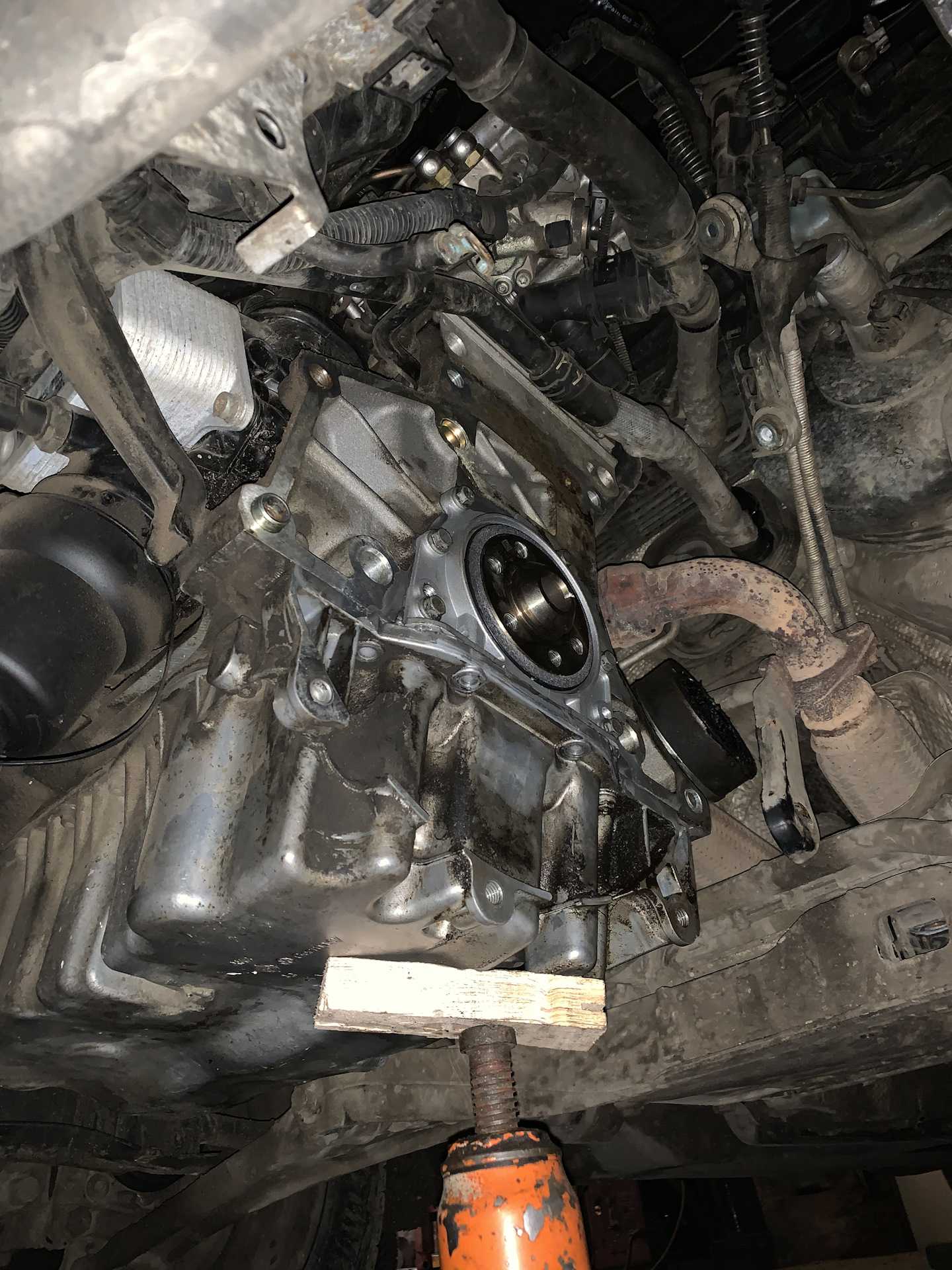 Замена сальника коленвала на стороне ременного шкива volkswagen passat b6 с фото. бренды и артикулы сальника коленвала