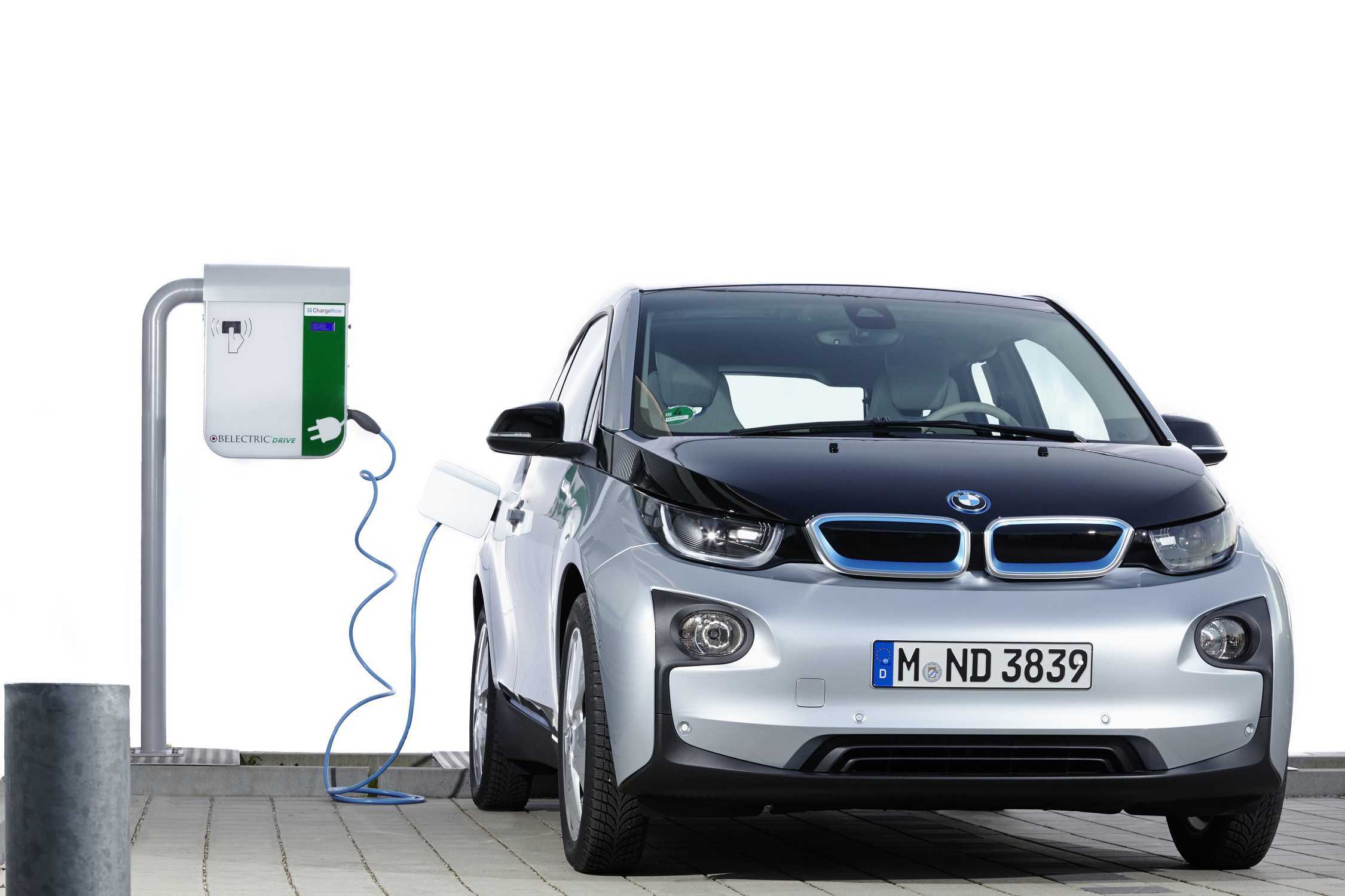 Bmw i3: особенности и характеристики гибрида электромобиля