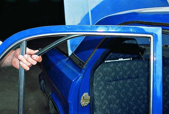 Как снять и заменить солнцезащитный козырек автомобиля – avtotachki