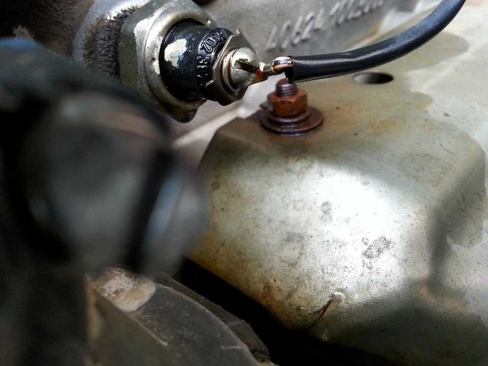 Уаз 469 двигатель датчик давления