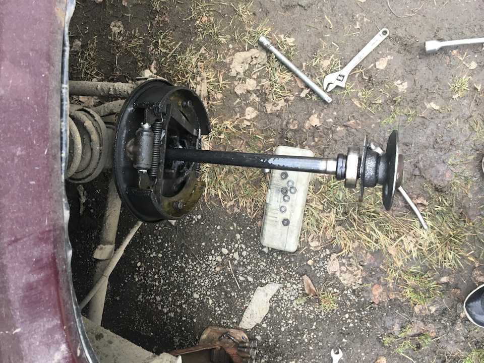 Замена задней полуоси ваз 2121 (нива 4x4) своими руками. видео как снять и поменять полуось на ниве