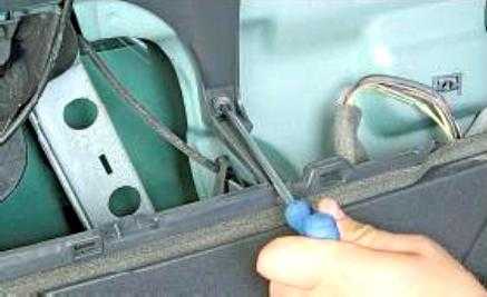 Как снять torx t8 без специальной отвертки?