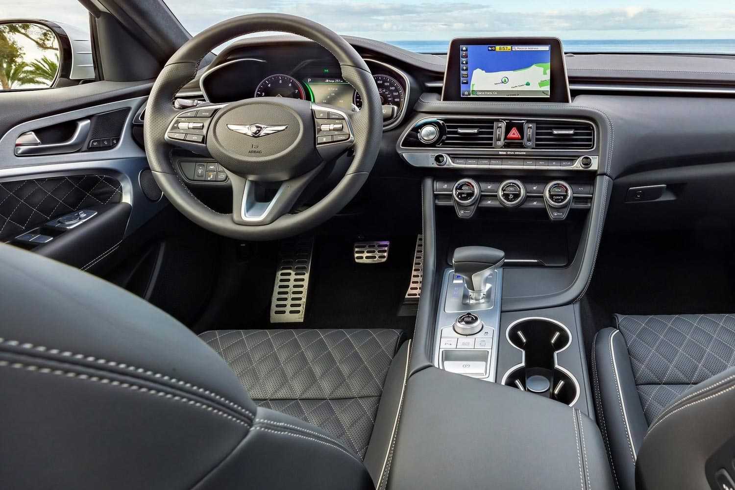 Городская акула. genesis g70 выходит на охоту