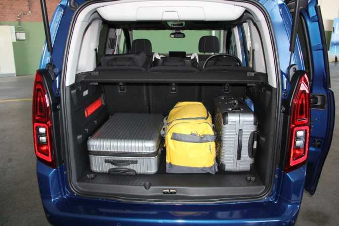 3500 км на «каблуке»: всё, чем удивил opel combo life